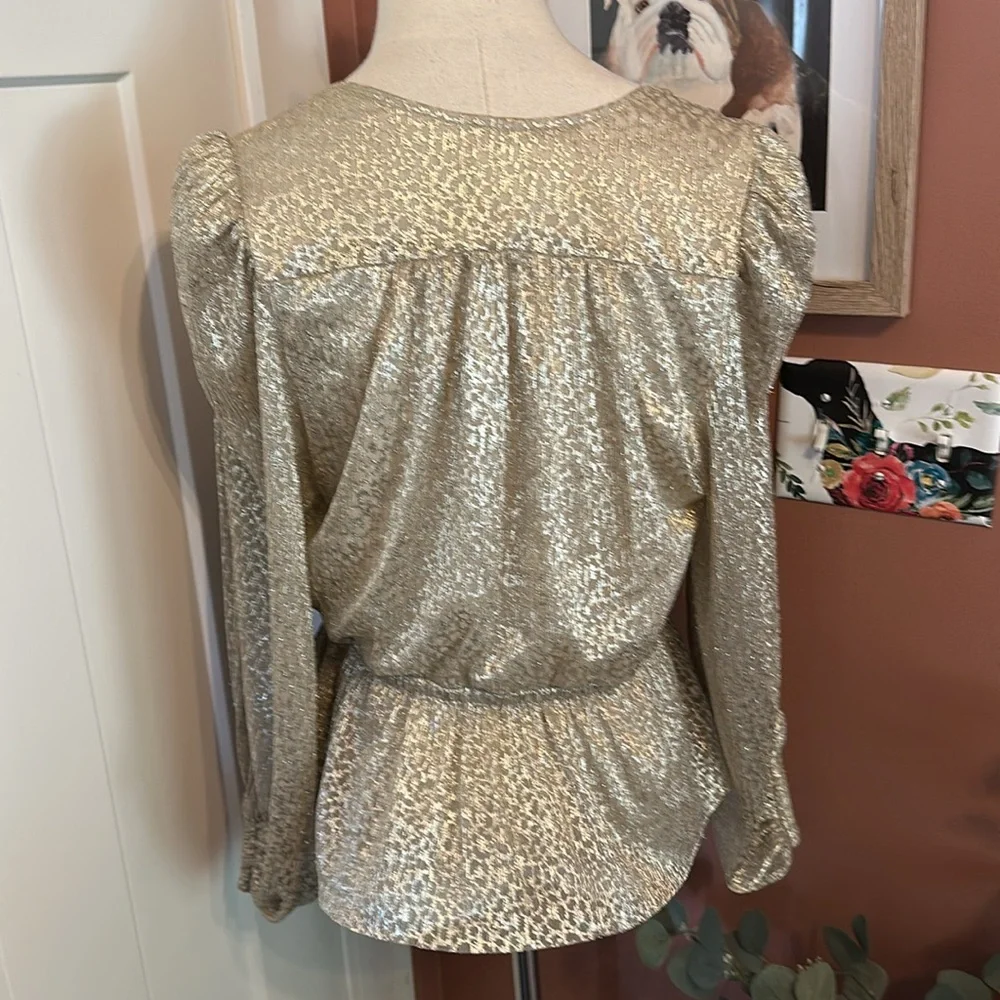 Ba&sh Caitlin gold metallic vneck peplum elastic cuff & waist 2 shirt/blouse